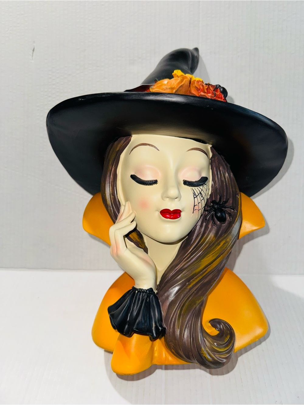 Bella Lux Halloween Witch Bust with Floral Hat and Spider Web bnwt